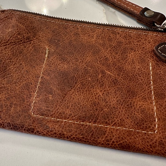 Overland Leather Wristlet- Like New - Picture 4 of 12